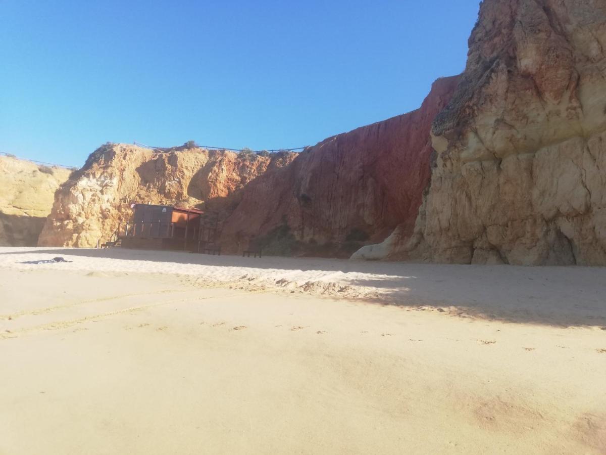 Rocha Praia Mar Beach Front Line Bay Portimão Exteriör bild