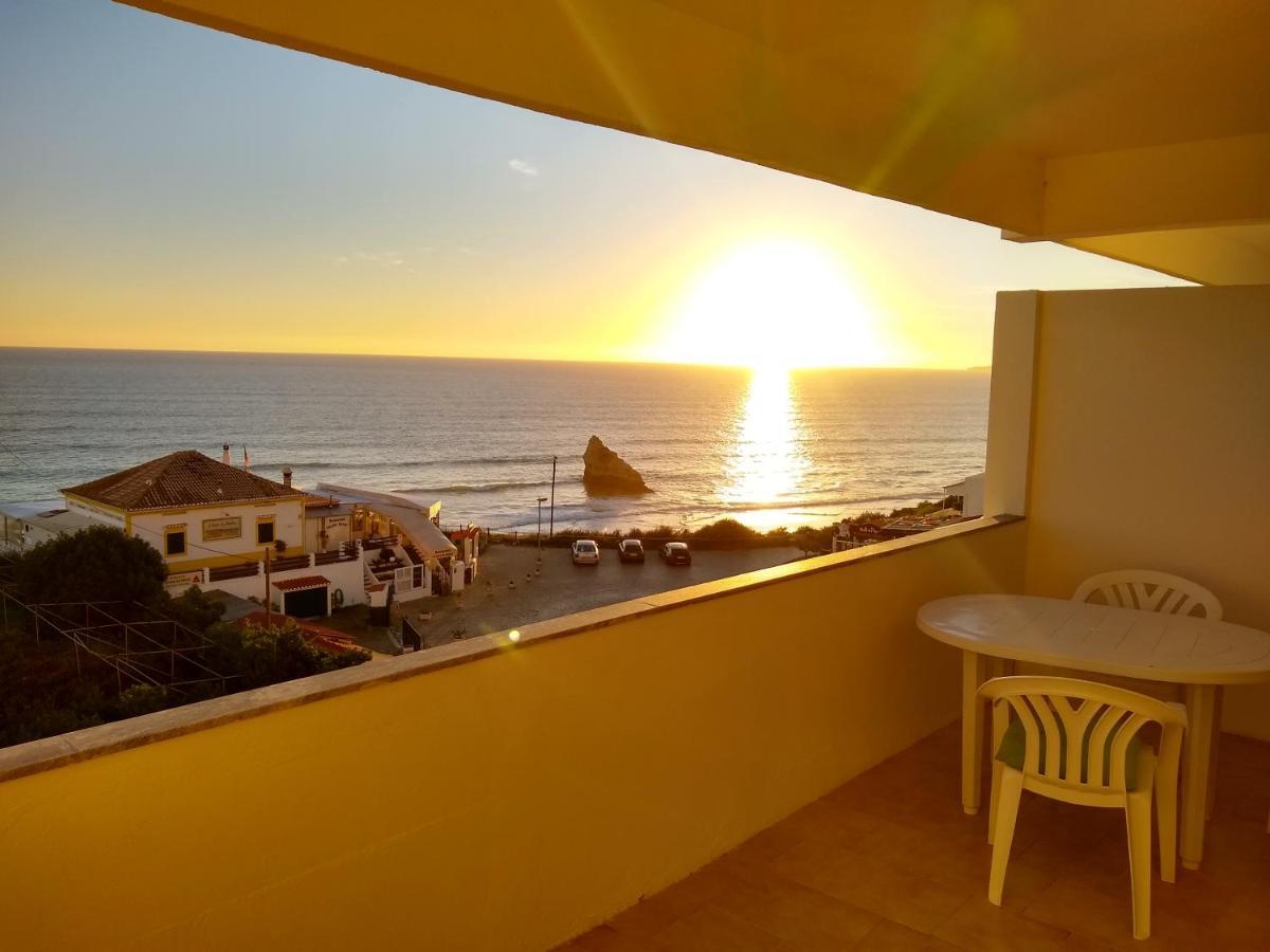Rocha Praia Mar Beach Front Line Bay Portimão Exteriör bild